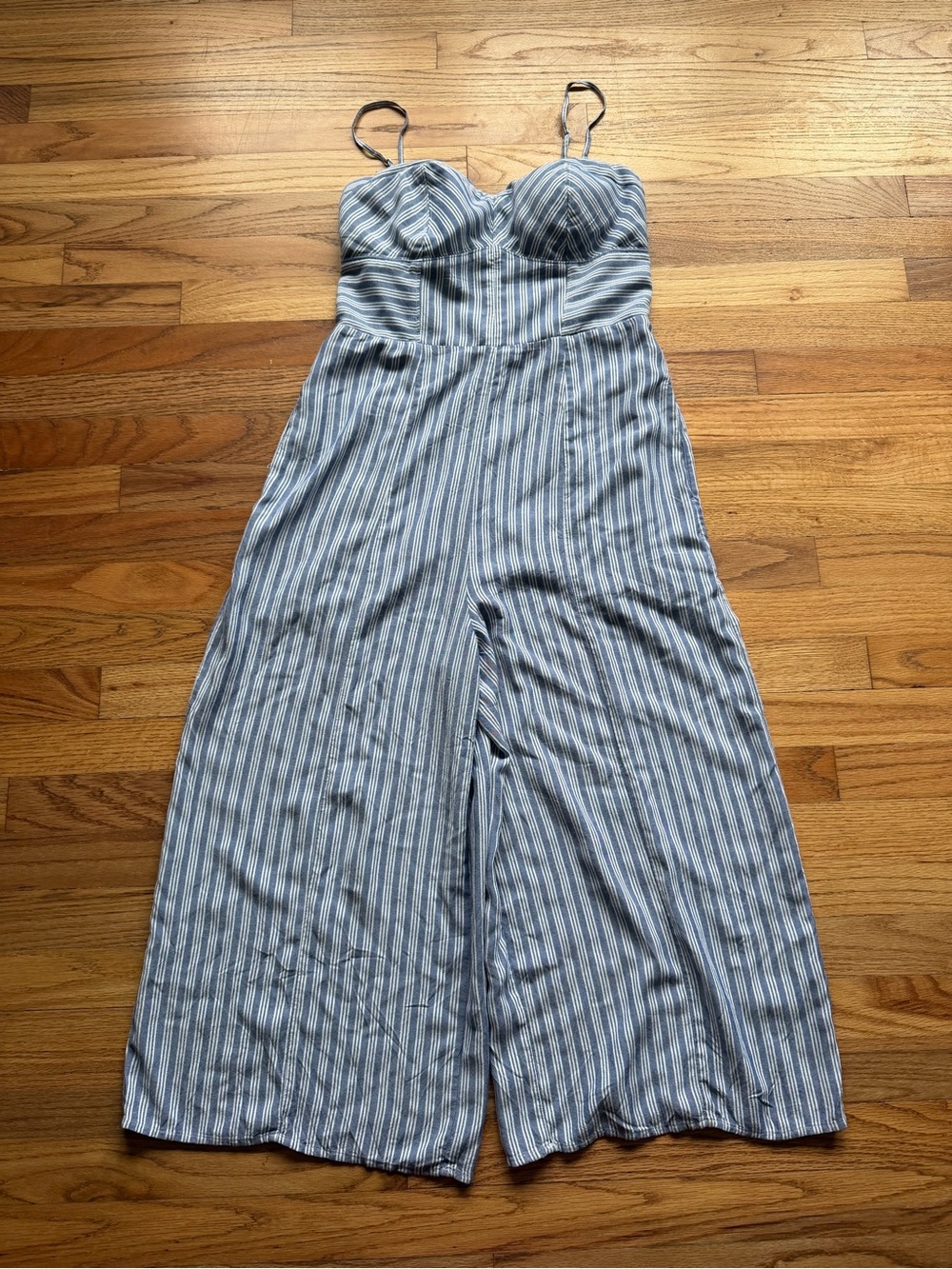 American Eagle Wide-Leg Jumpsuit Size 10